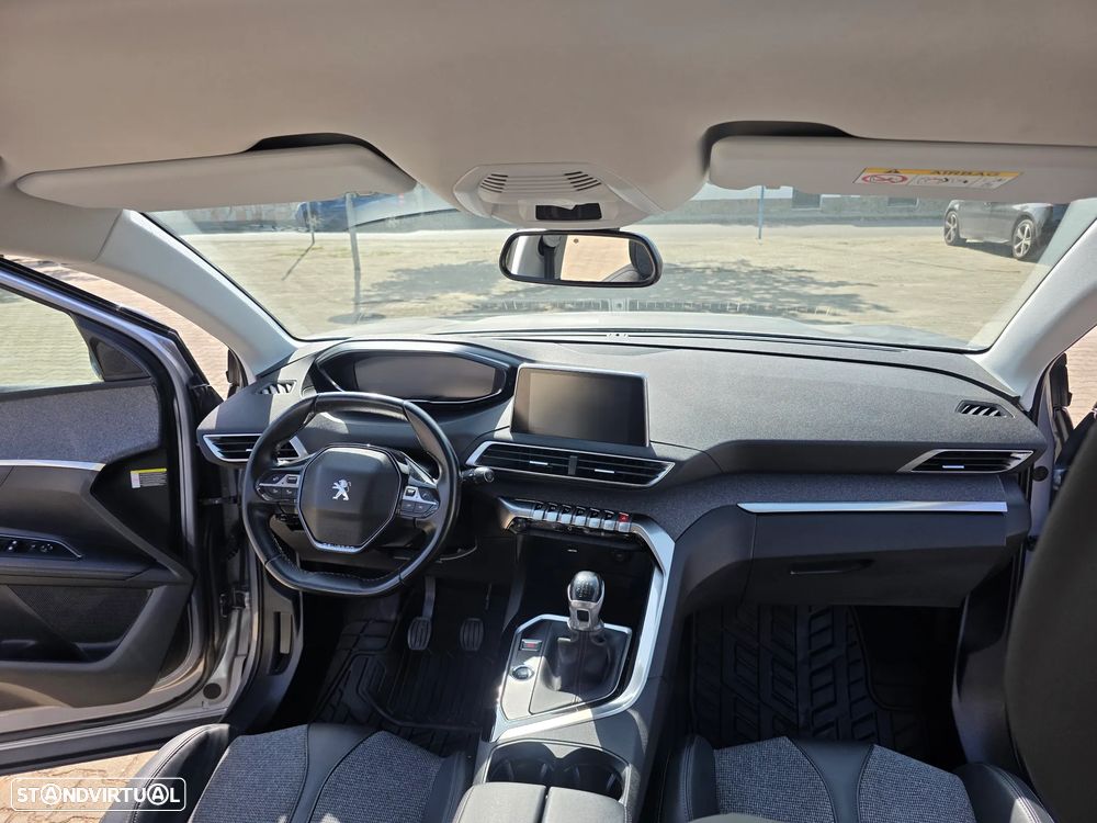 Peugeot 3008 1.2 PureTech Allure Pack - 18