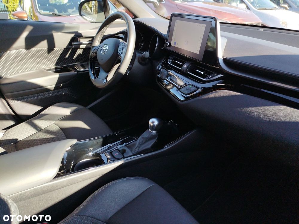 Toyota C-HR - 9