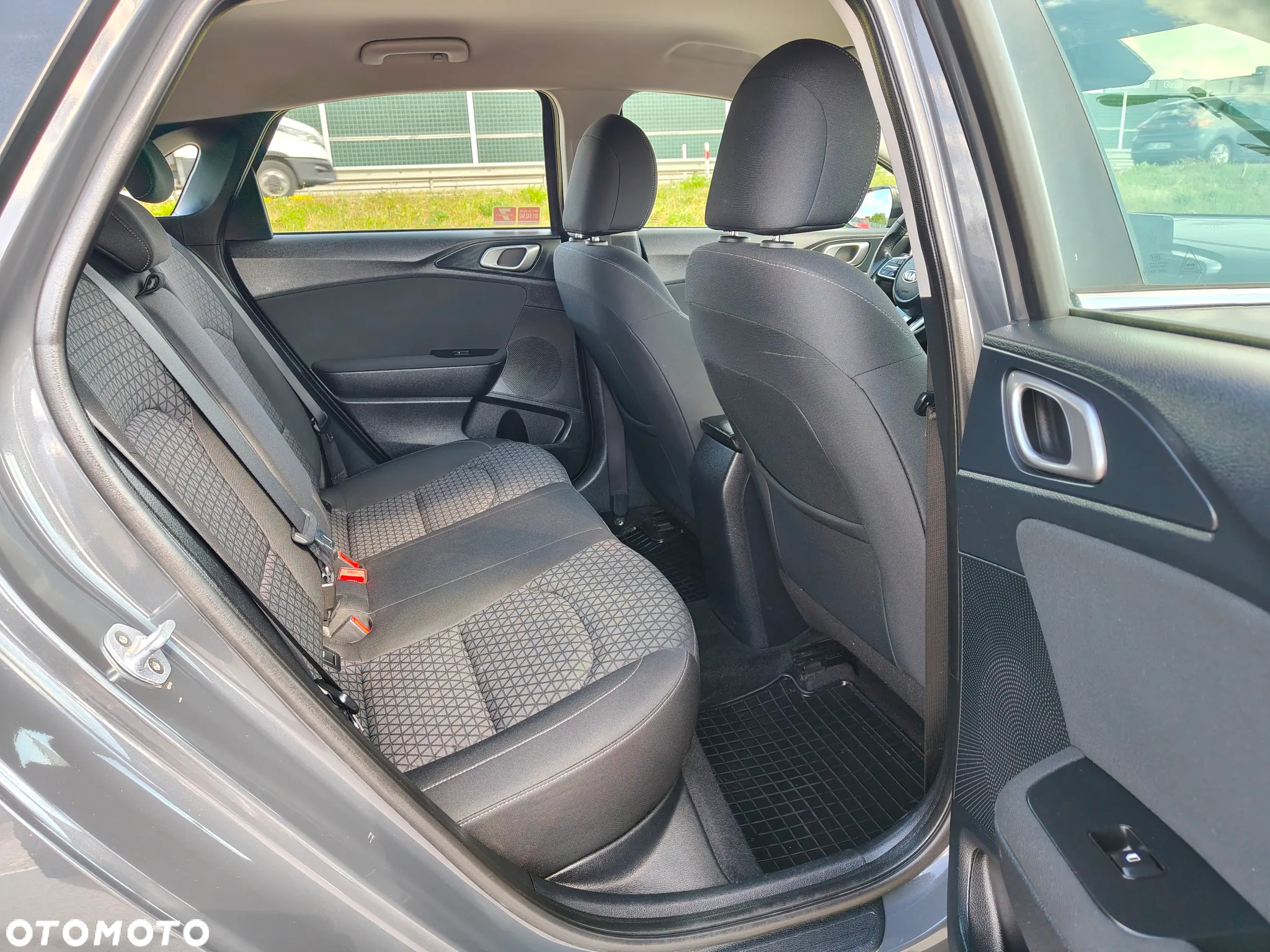 Kia Ceed 1.4 T-GDI L Business Line - 35