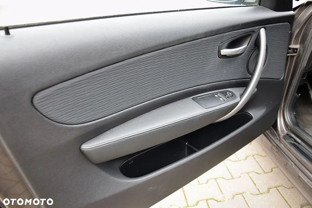BMW Seria 1 116i - 33