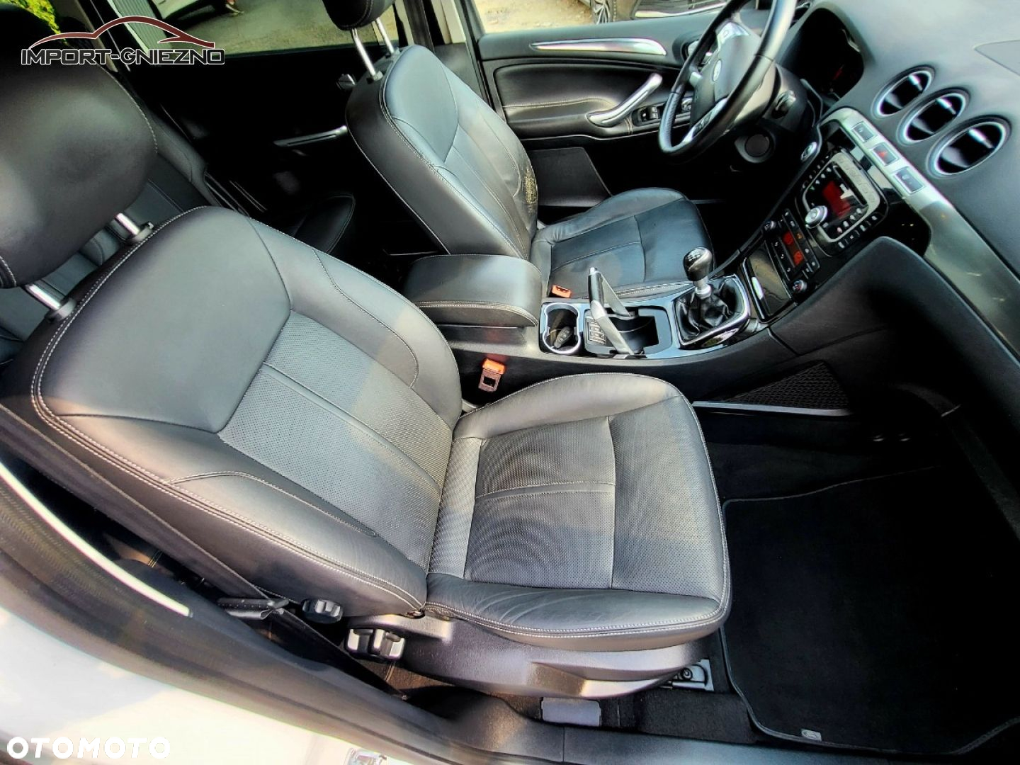 Ford S-Max - 16