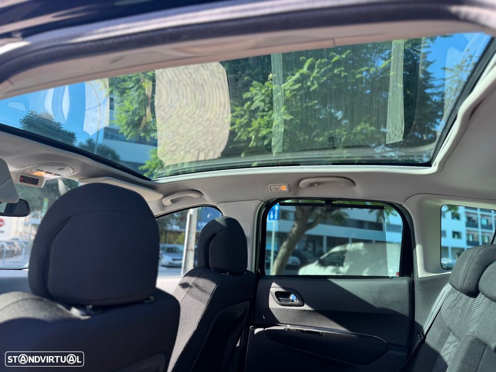 Peugeot 3008 1.6 HDi Sport 130g - 29