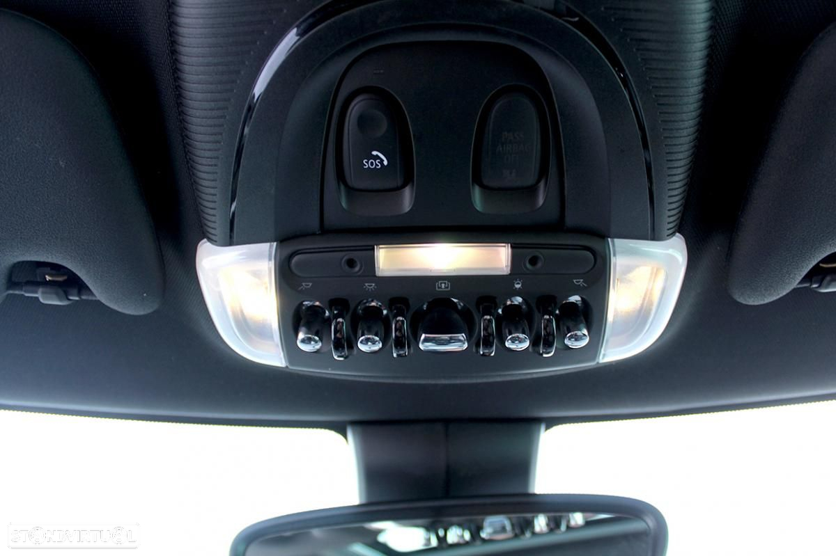 MINI 3 Portas Cooper SE - 23