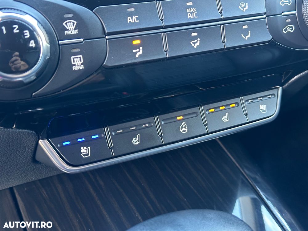 Kia Sorento 2.0 DSL 6AT 4x4 Cosmo - 32