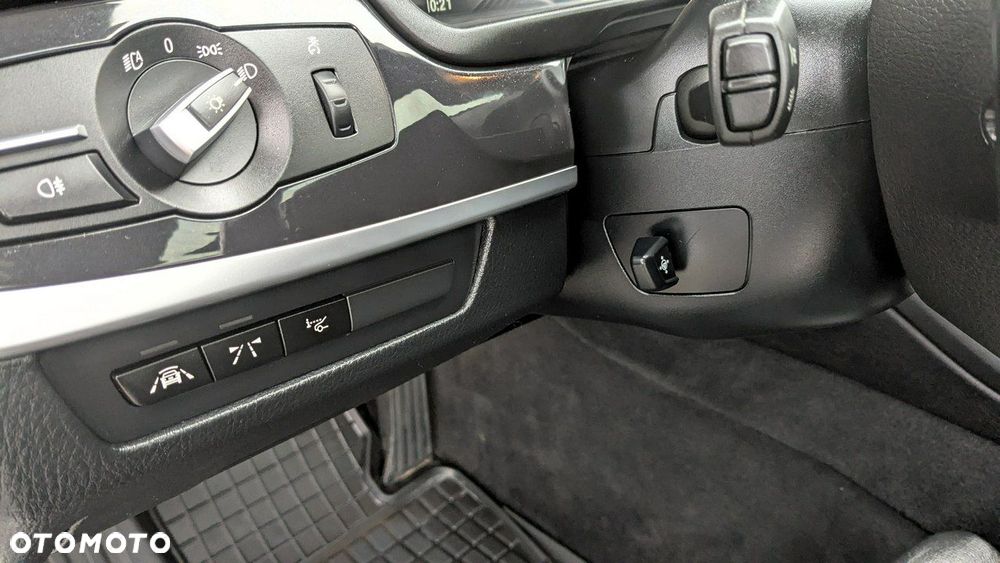 BMW Seria 5 - 33