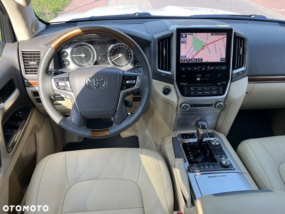 Toyota Land Cruiser LC 4.6 Prestige - 19