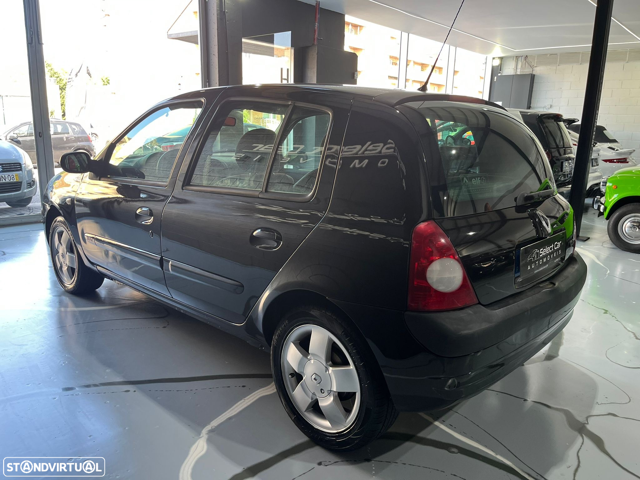 Renault Clio 1.2 16V Billabong QuickS - 6