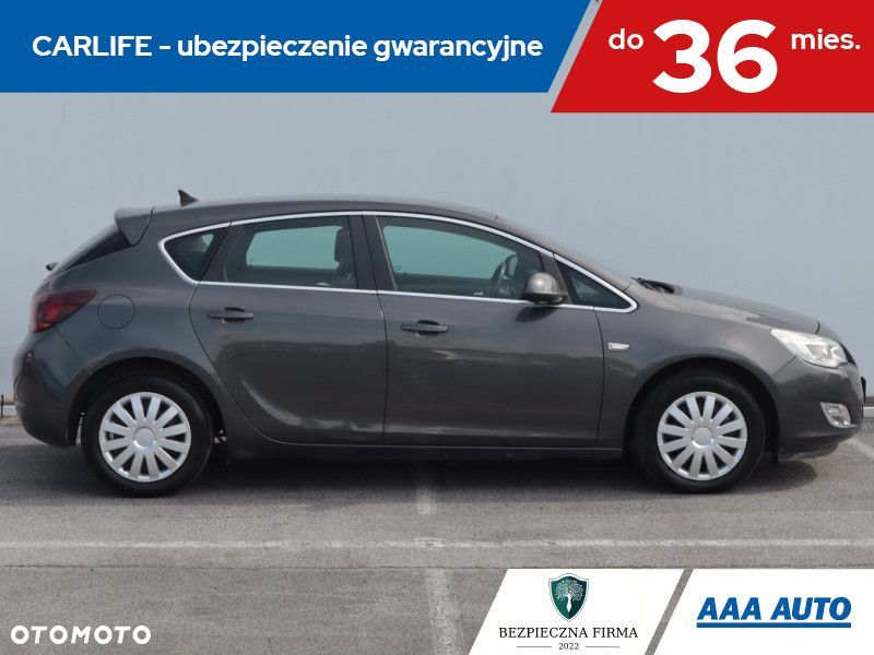 Opel Astra - 8