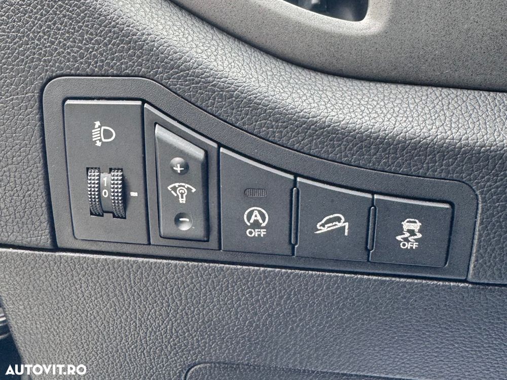 Kia Sportage 1.7 DSL MT 4x2 STYLE - 18