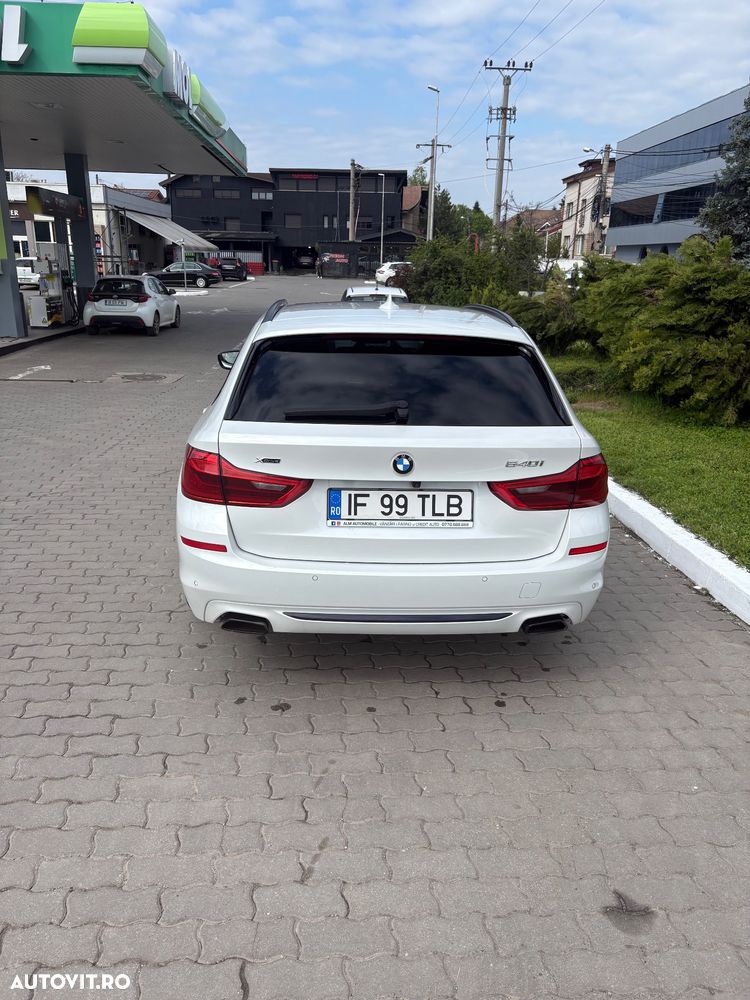 BMW Seria 5 540i xDrive AT - 2
