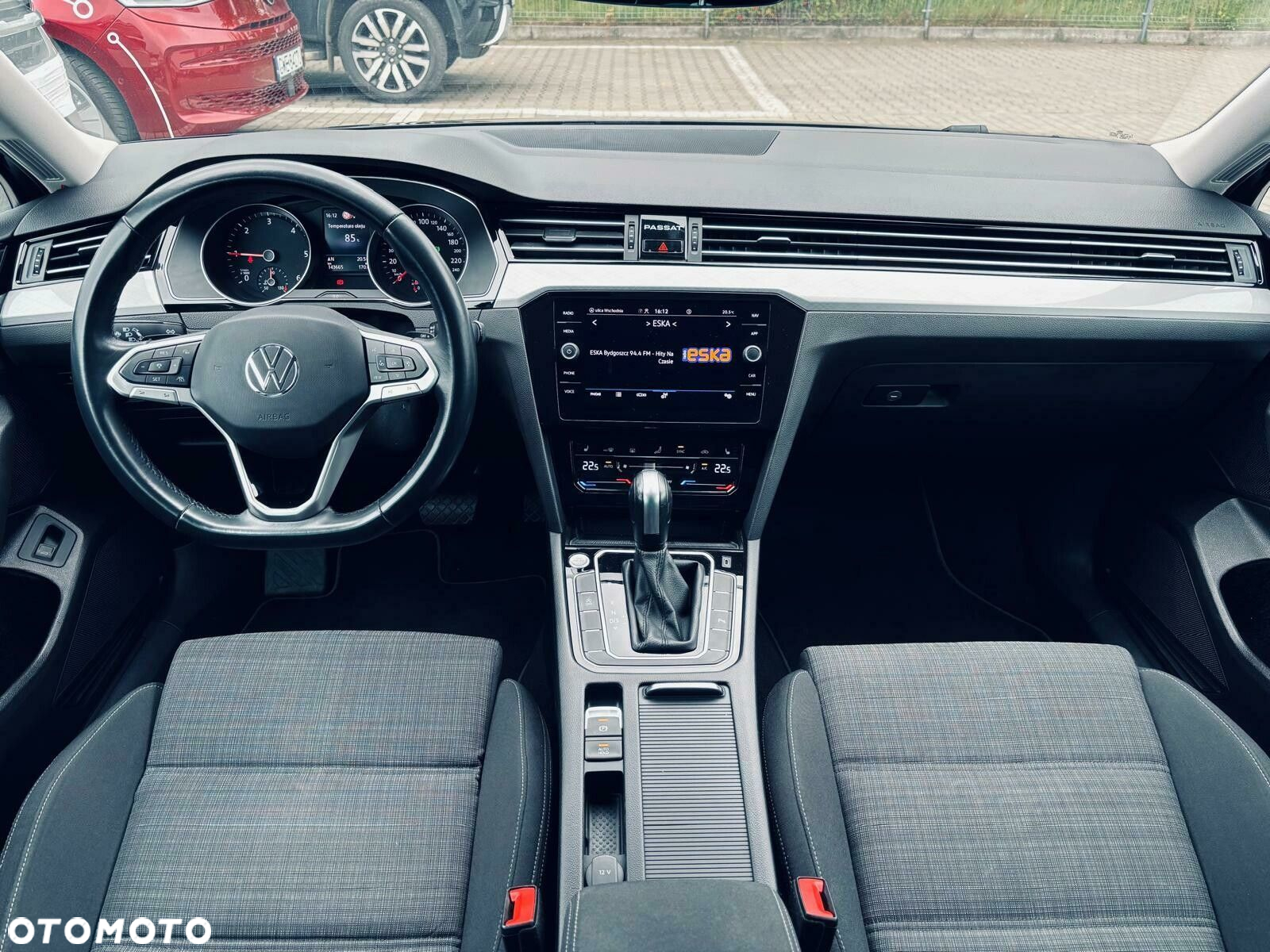 Volkswagen Passat - 19