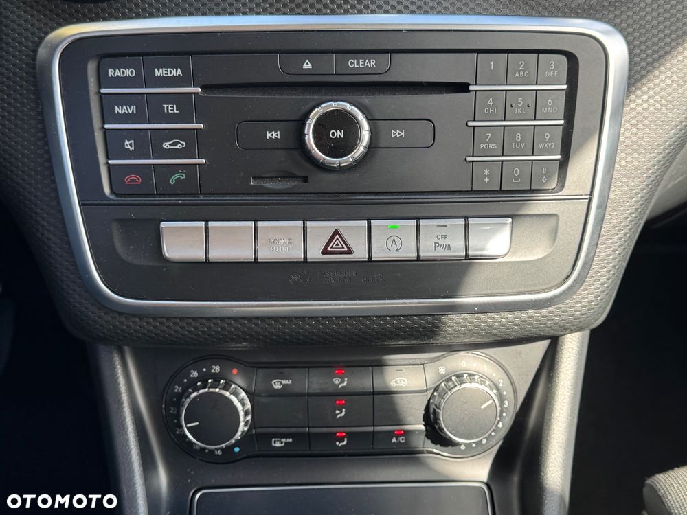 Mercedes-Benz Klasa A 160 7G-DCT Style - 31