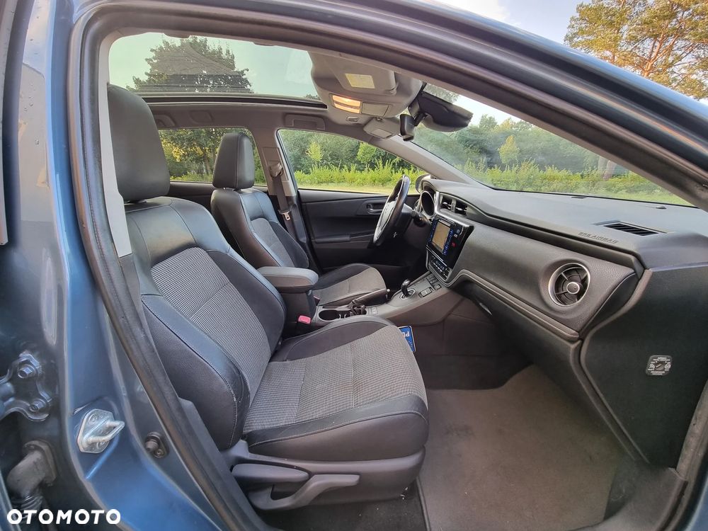Toyota Auris 1.8 VVT-i Automatik Executive - 11