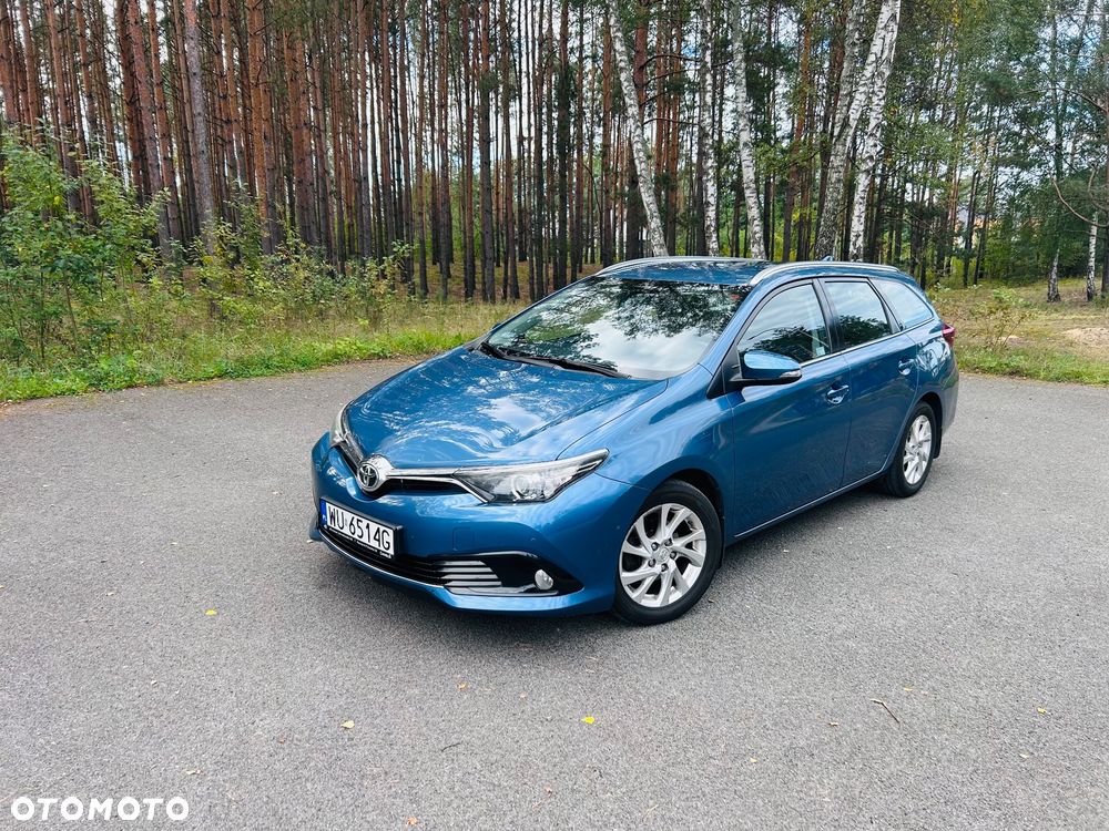 Toyota Auris 1.6 Premium - 12