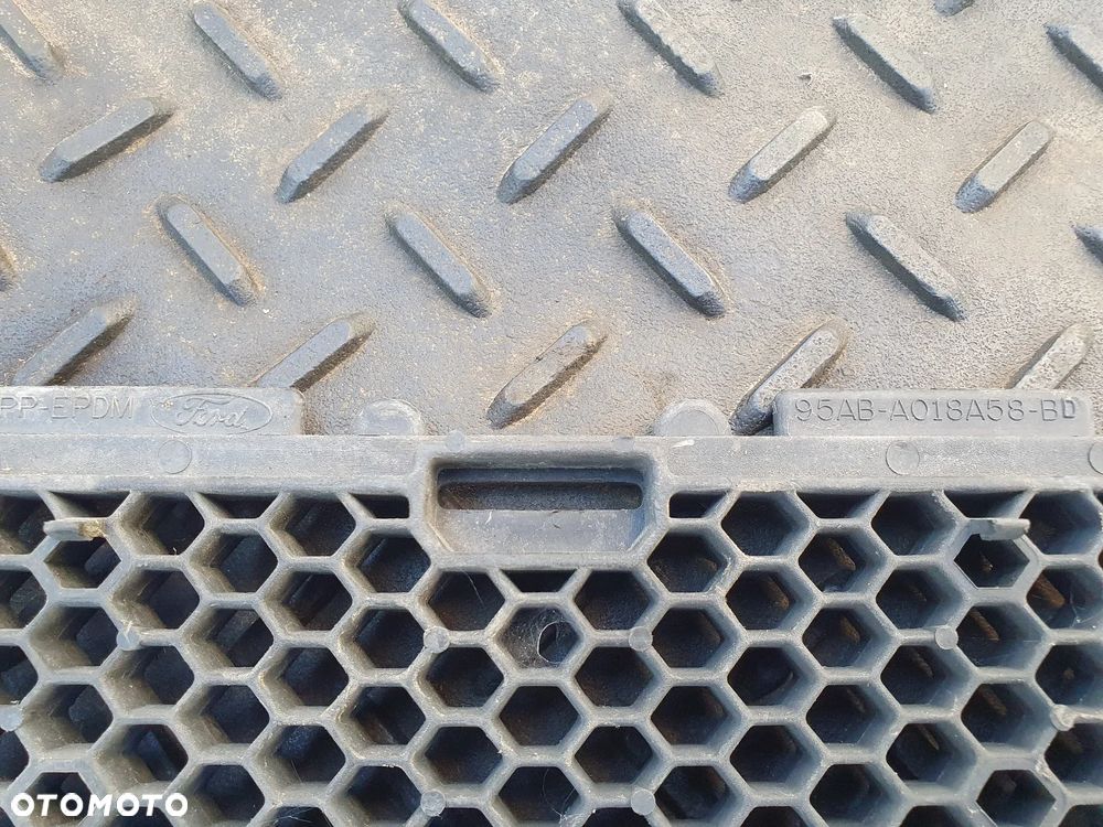 FORD ESCORT MK7 VII KRATKA ATRAPA ZDERZAKA PRZÓD 95AB-A018A58-BD - 3