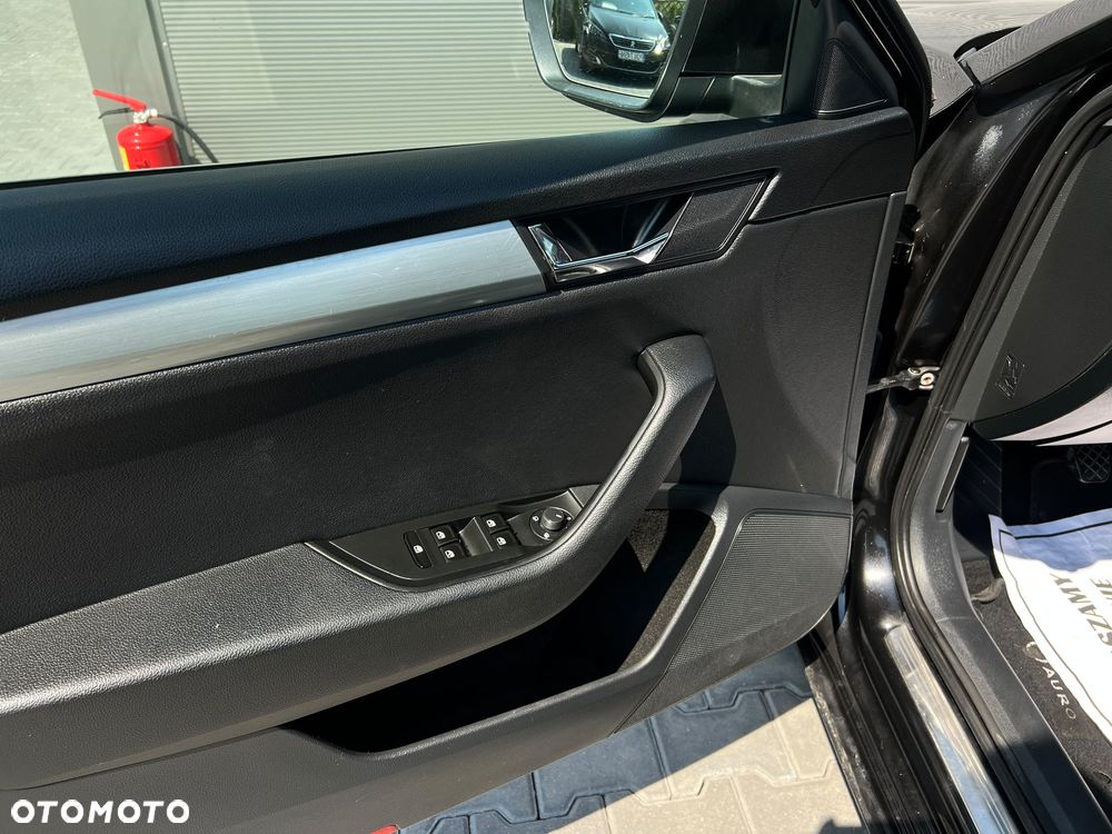 Skoda Superb 2.0 TDI Ambition - 12