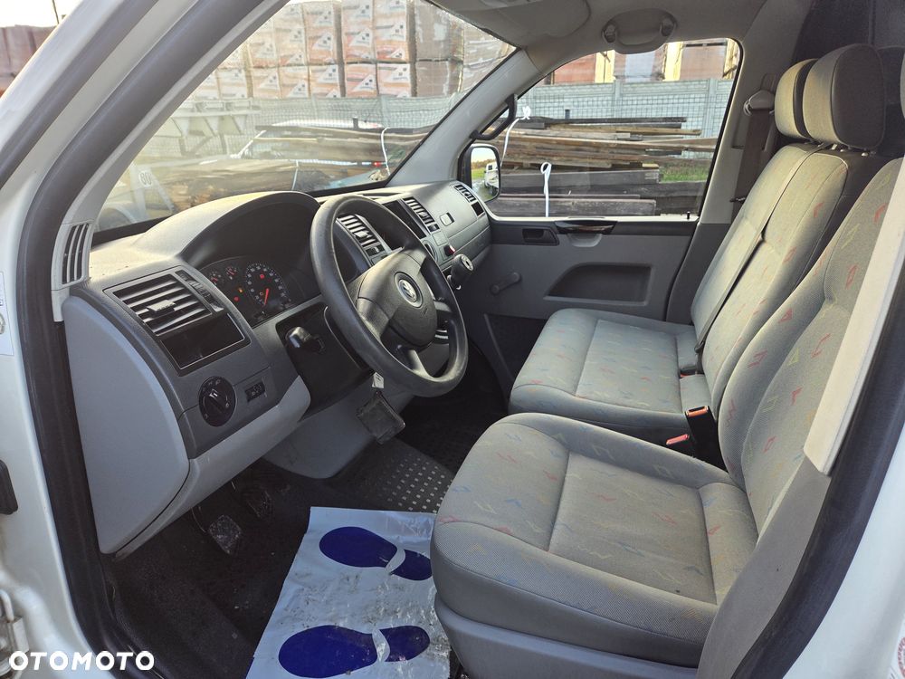 Volkswagen Transporter - 7