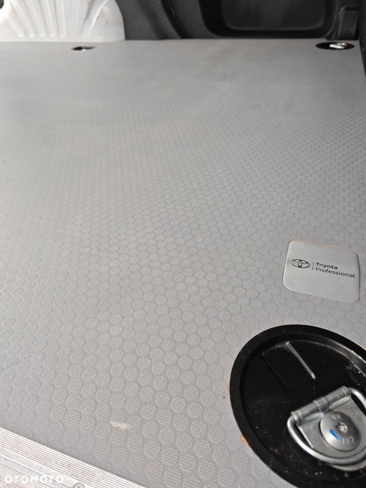 Toyota PROACE CITY - 18
