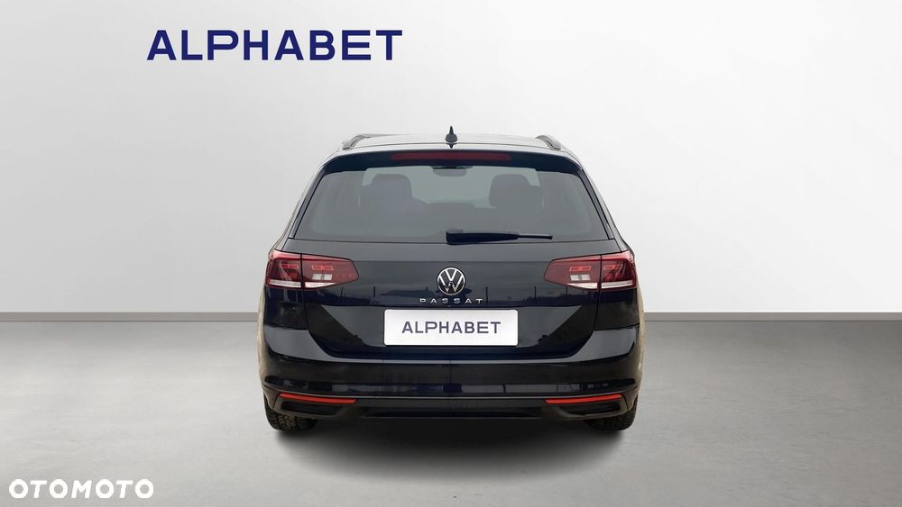 Volkswagen Passat - 4