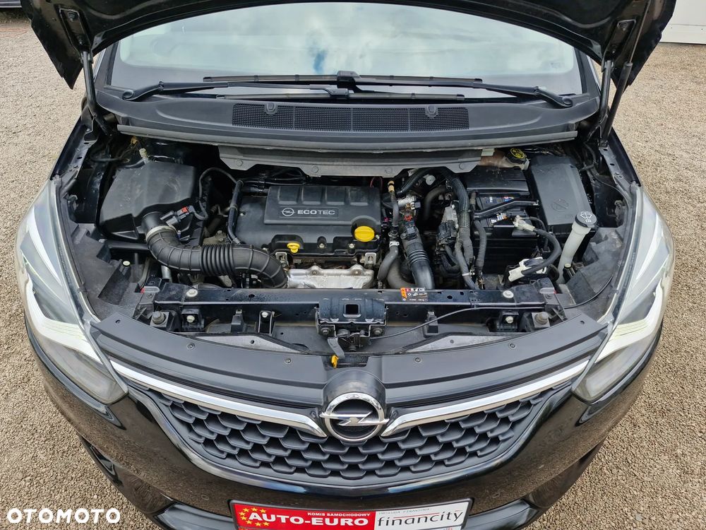 Opel Zafira 1.4 T Cosmo EcoFLEX S&S - 28