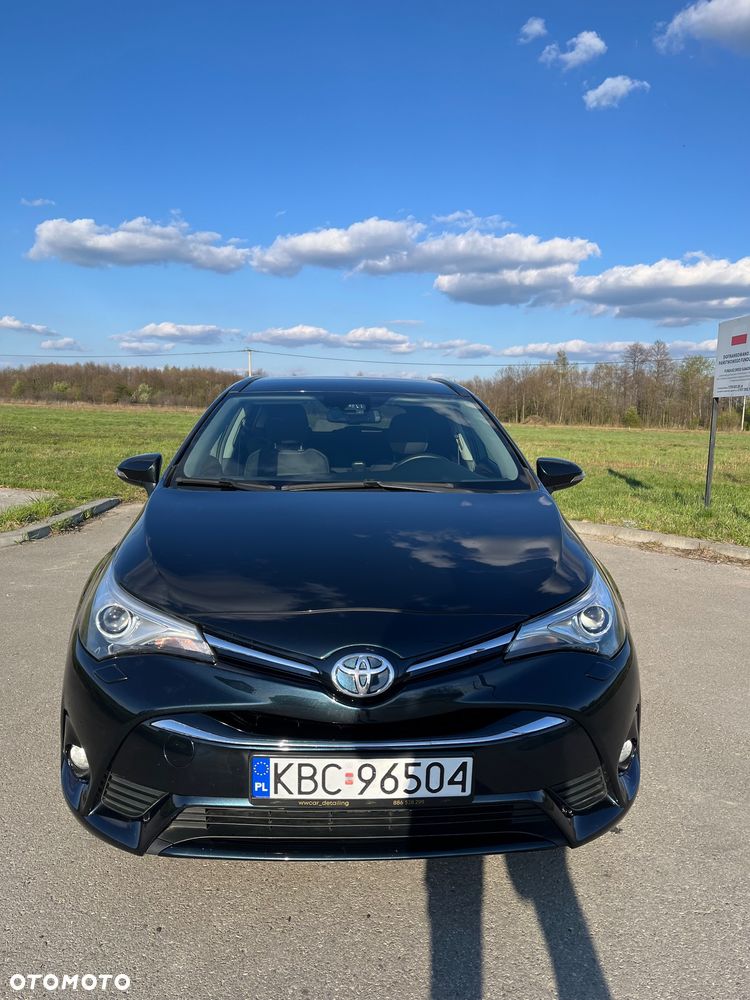 Toyota Avensis - 2