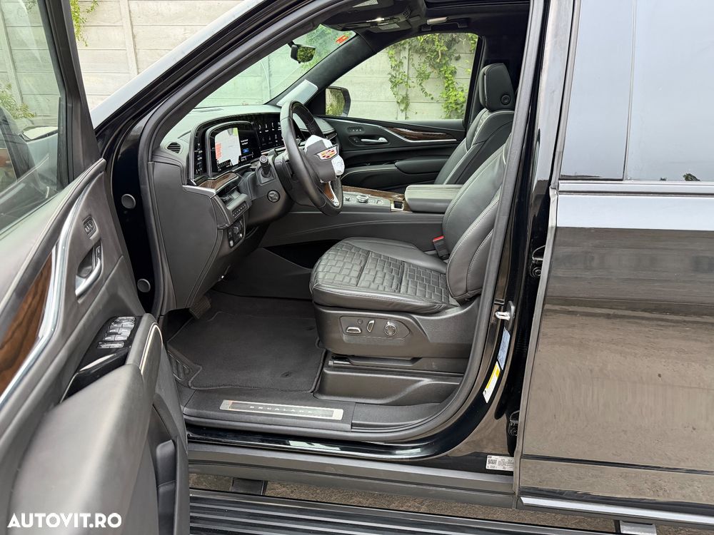Cadillac Escalade - 20