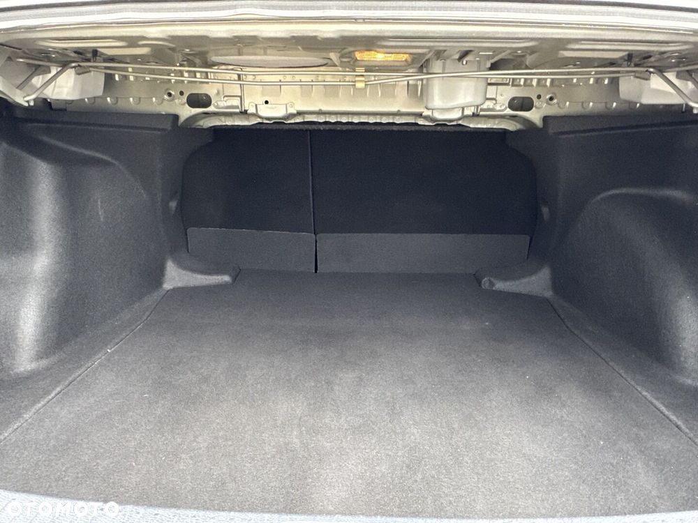 Toyota Corolla 1.5 Comfort MS - 14
