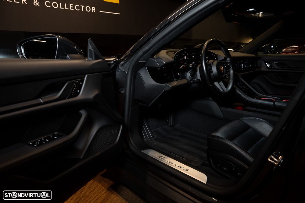 Porsche Taycan 4S - 10