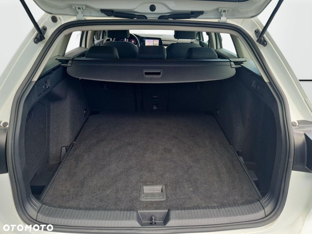 Volkswagen Golf 2.0 TDI Life - 28