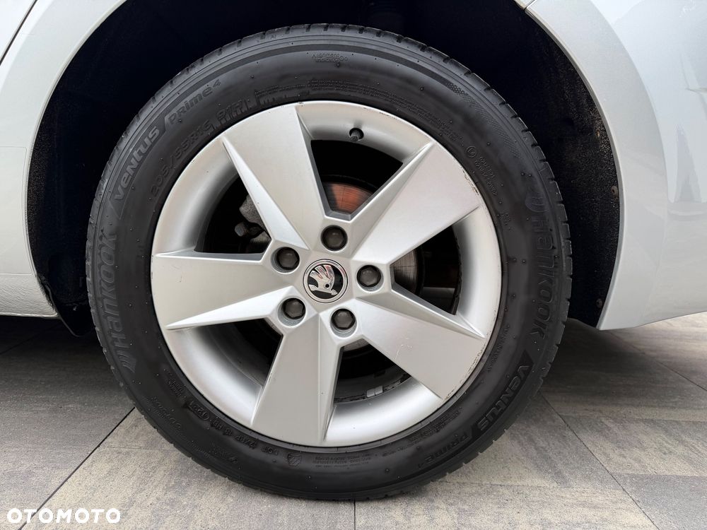 Skoda Octavia 2.0 TDI Ambition DSG - 19