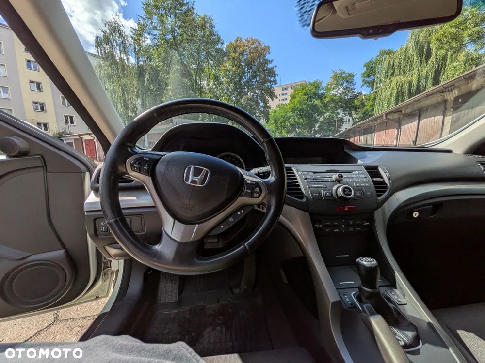 Honda Accord 2.0 Elegance - 12