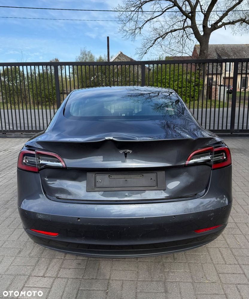 Tesla Model 3 Long Range AWD - 5