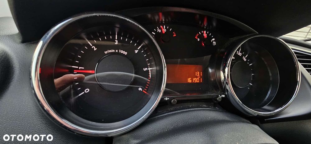 Peugeot 3008 1.6 HDi Access - 19