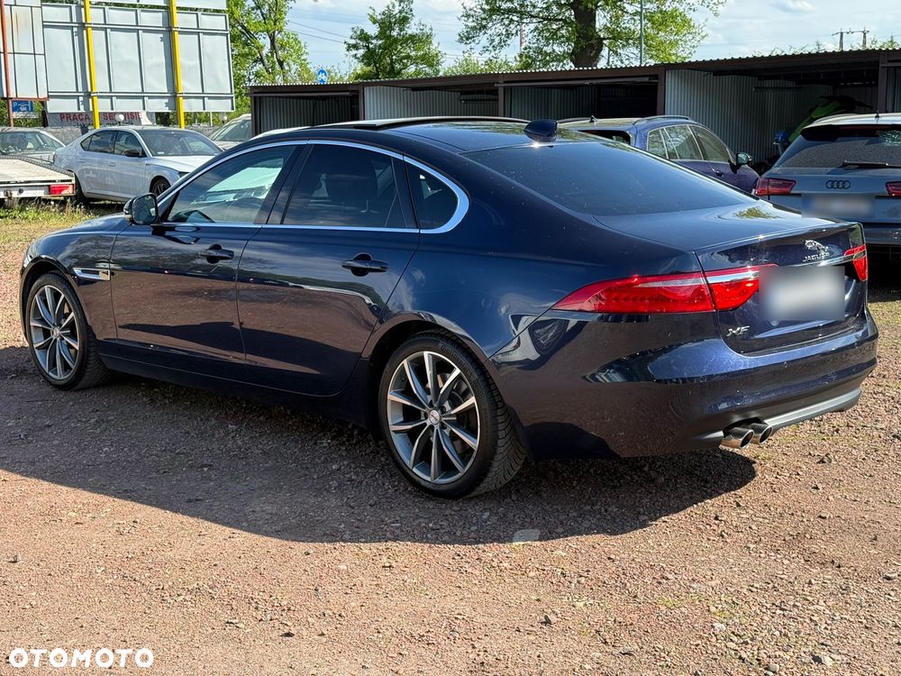 Jaguar XF 2.0 i4D Prestige - 6