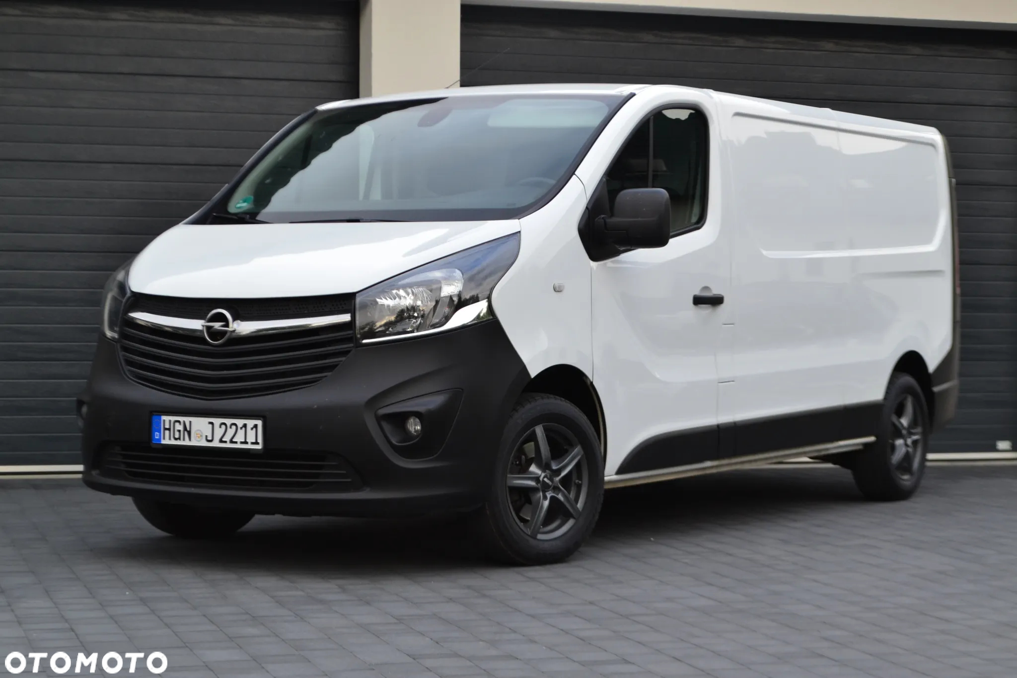 Renault TRAFIC LONG - 2