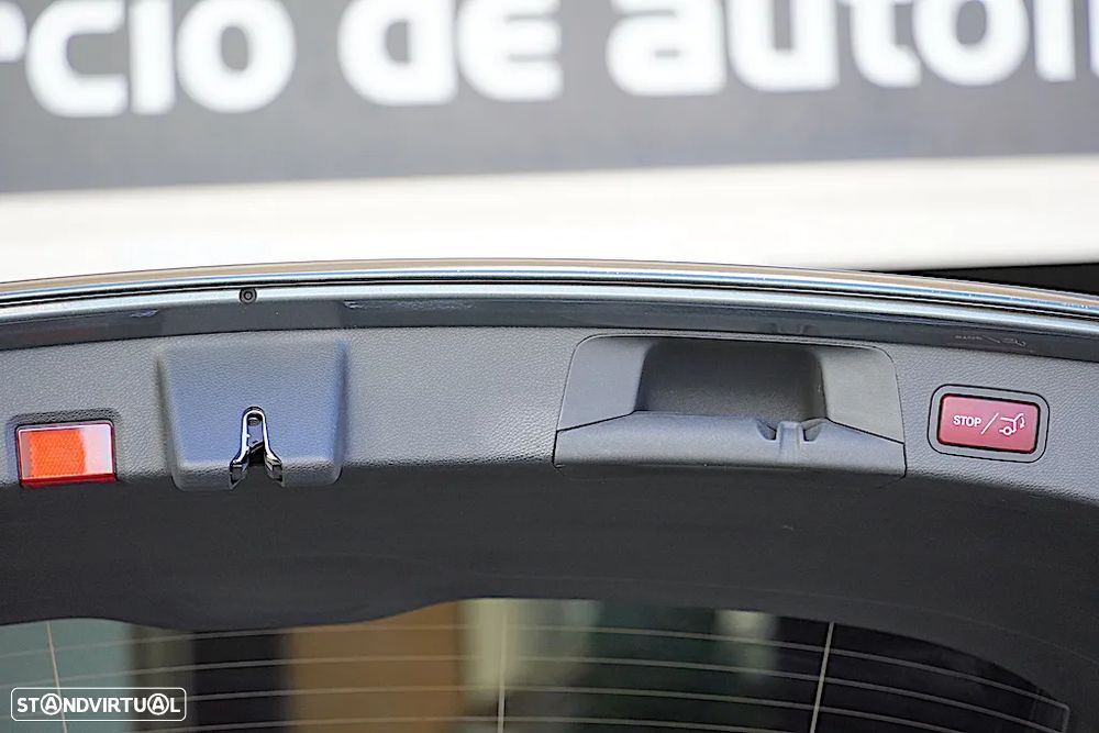Mercedes-Benz C 300 de AMG Line - 13