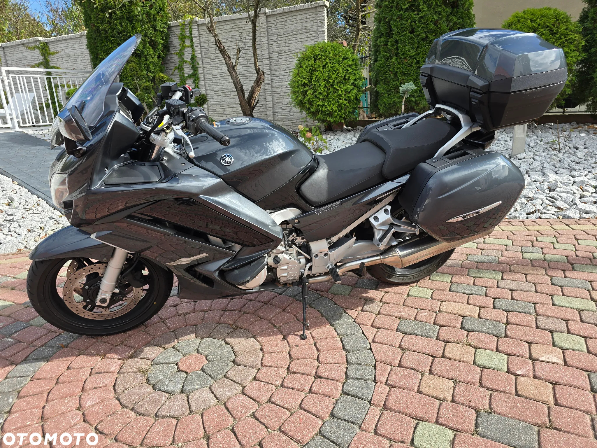 Yamaha FJR - 17