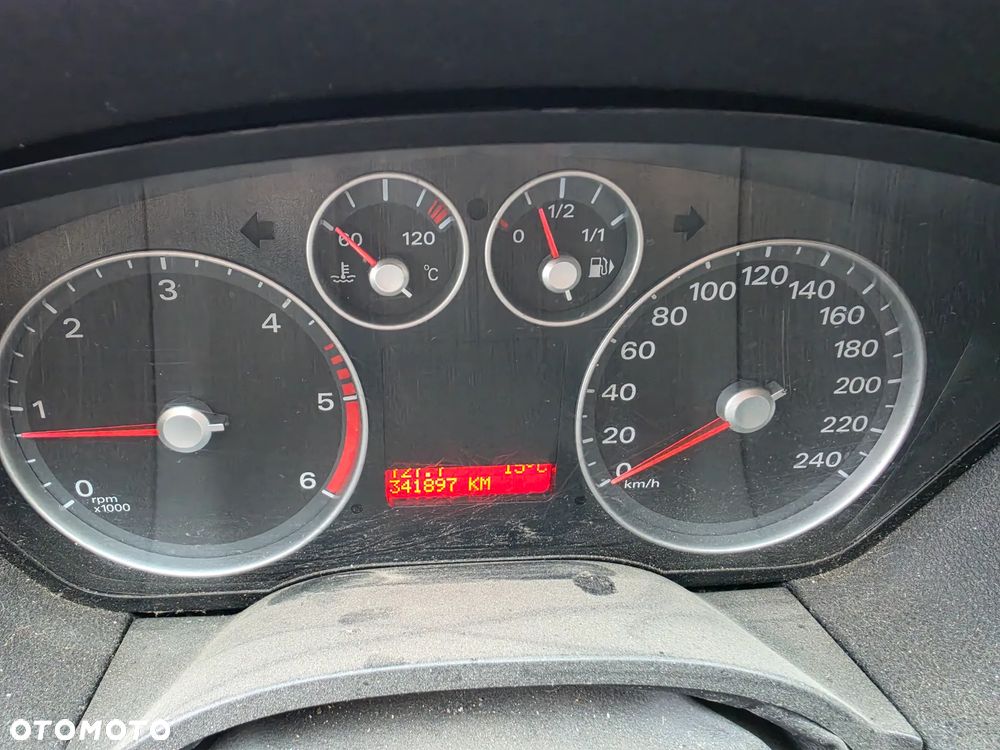 Ford Focus - 12