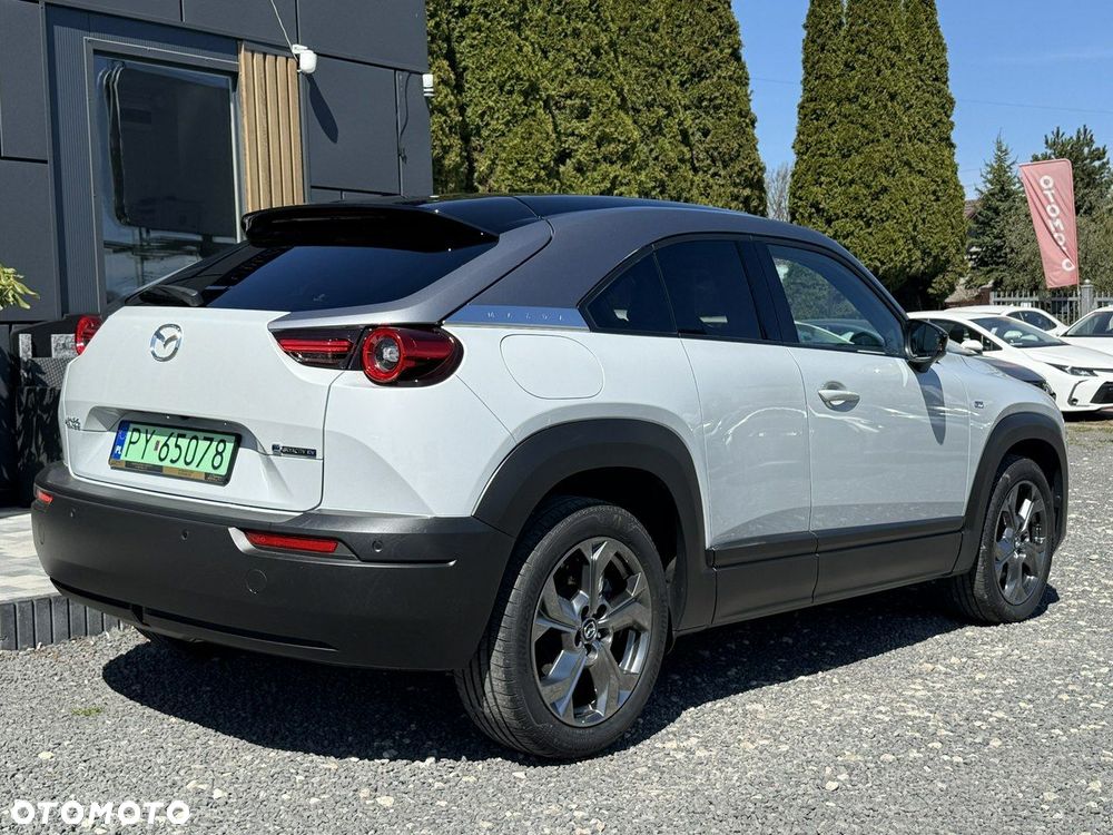 Mazda MX-30 - 9
