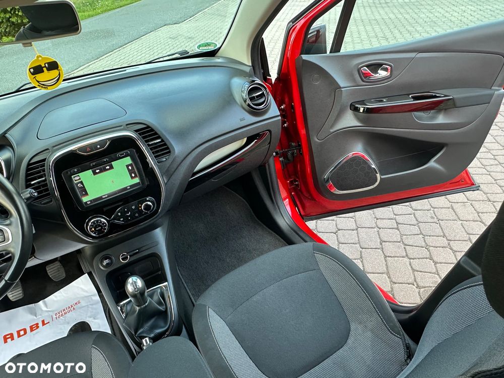 Renault Captur 0.9 Energy TCe Helly Hansen - 24