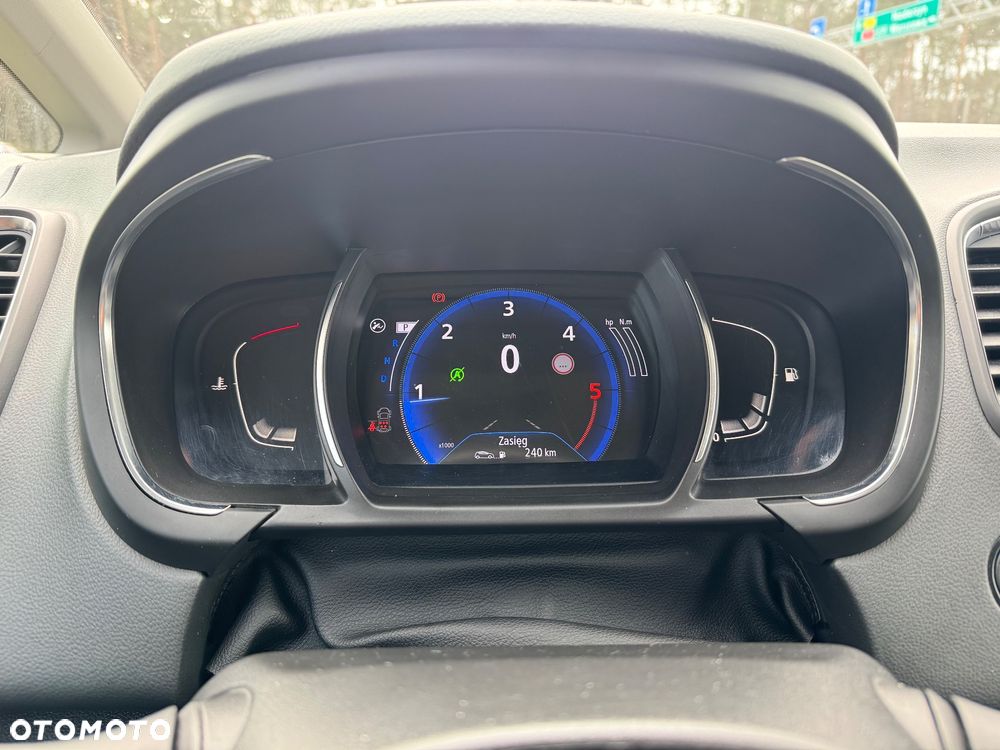 Renault Grand Scenic - 34