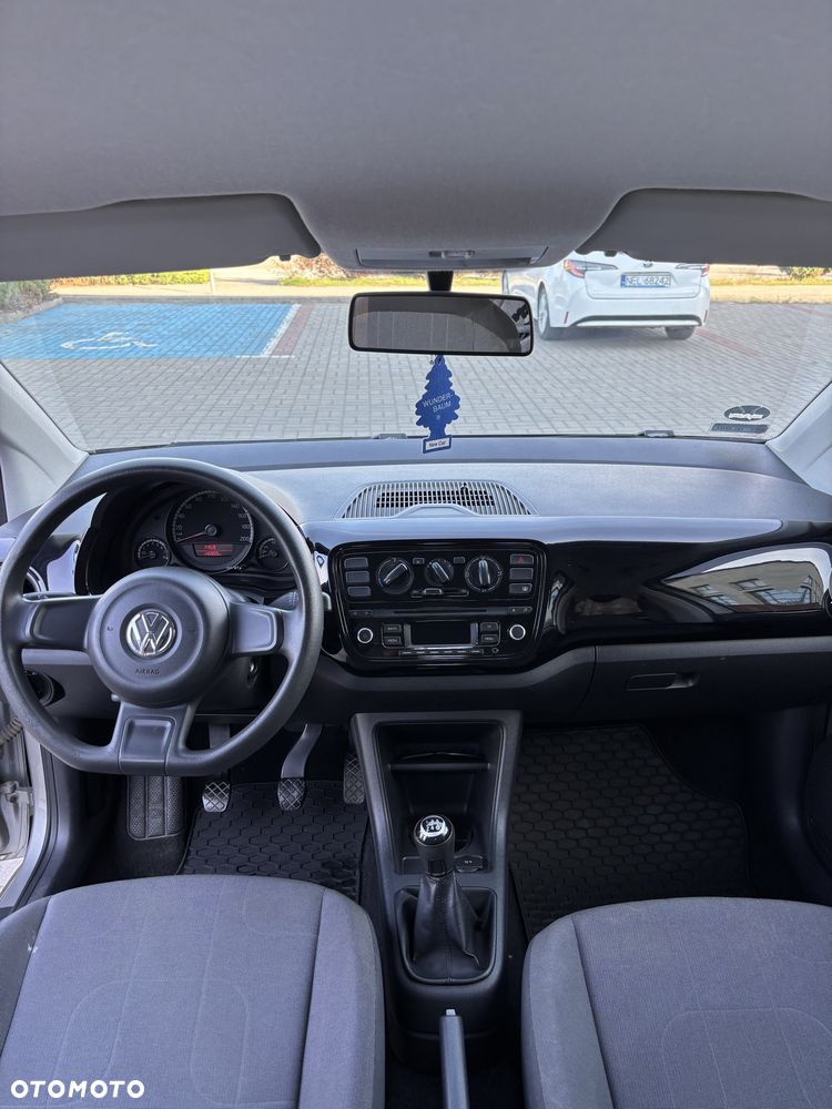 Volkswagen up! - 10