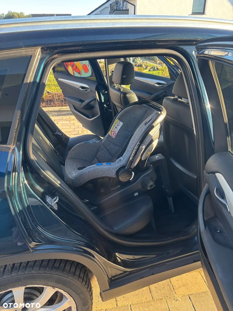 BMW X1 xDrive18d xLine - 6