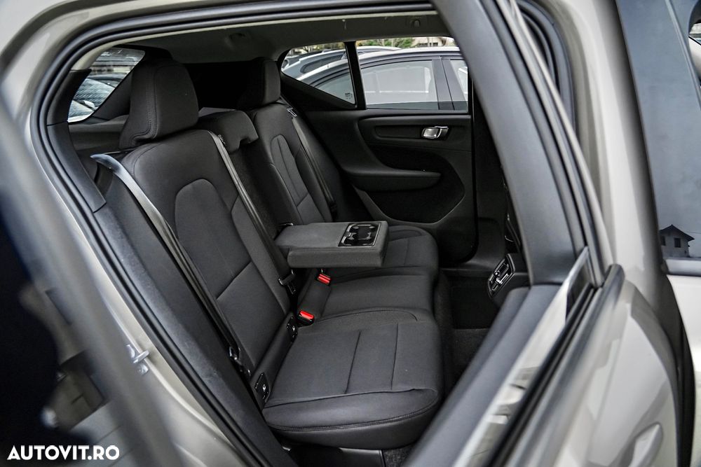 Volvo XC 40 T2 Plus Bright - 22