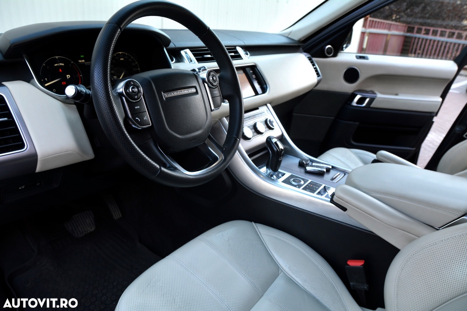 Land Rover Range Rover Sport 3.0 I SDV6 HSE Dynamic - 12