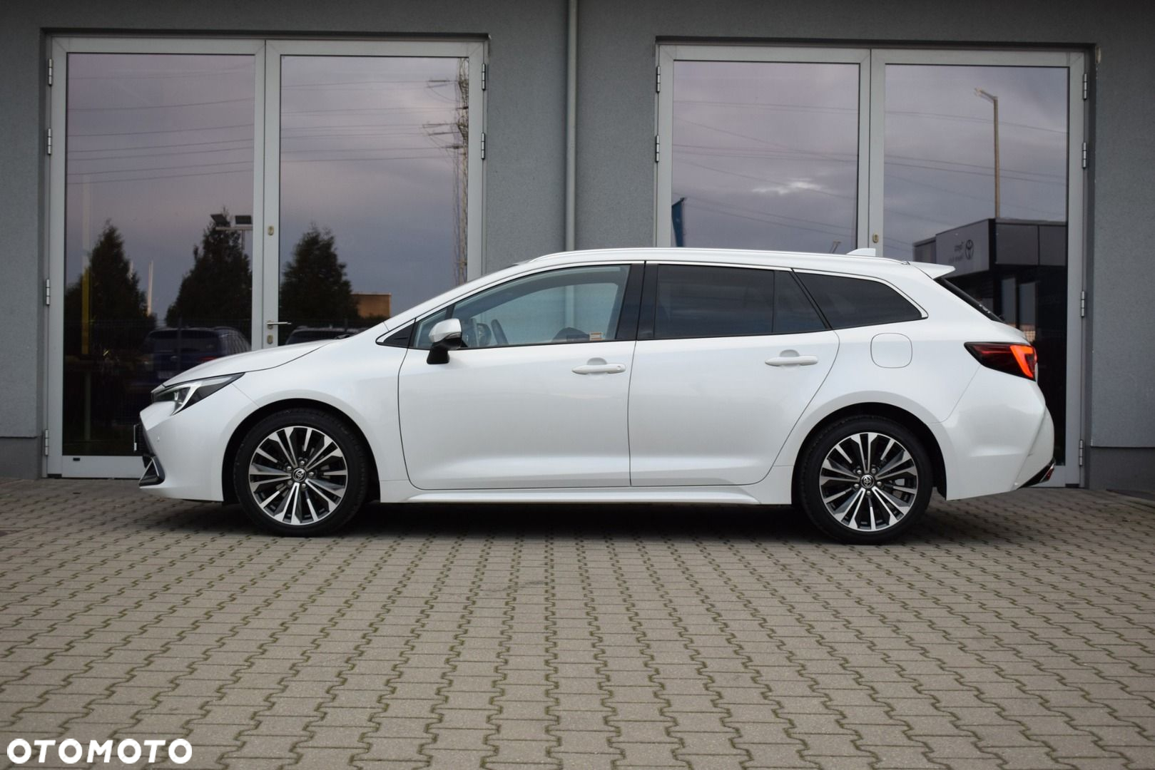 Toyota Corolla - 5