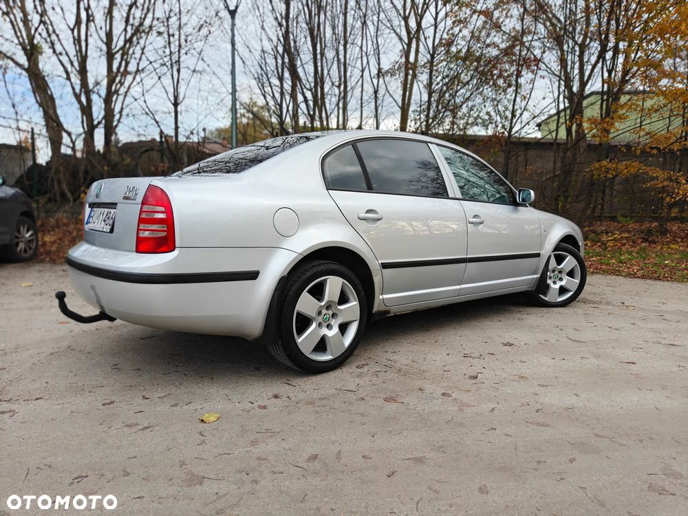 Skoda Superb 1.8T Comfort - 12