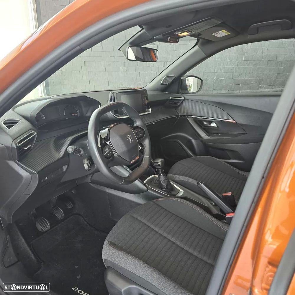 Peugeot 2008 1.2 PureTech Style - 17