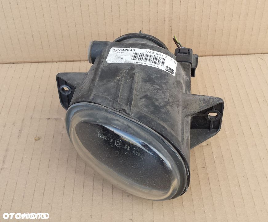 Lampa przeciwmgielna Halogen Prawy Seat Toledo II 2 99-