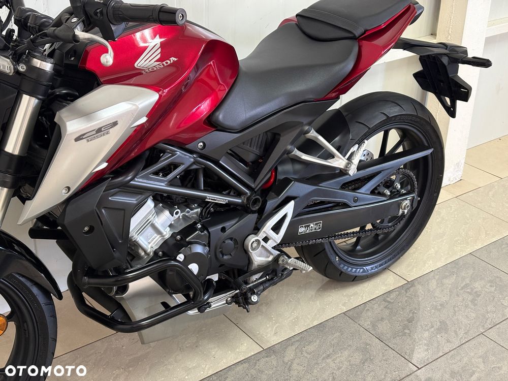 Honda CB - 8